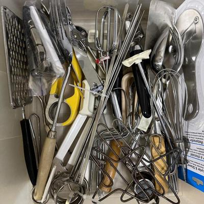Kitchen utensil lot #4
