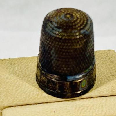 Very Old Thimble Lightweight Metal in tiny box