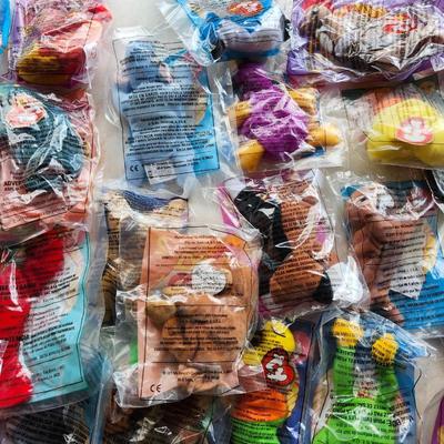 Lot of McDonald's Teenie beanie baby's in Original plastic, 1998-2001 Sealed