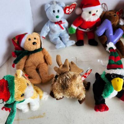 Lot of teeny ty beanie babies, Christmas