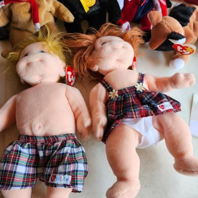 Lot of ty beanie babies+other beanies. Mixed lot of beanie babies.