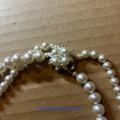 DOUBLE PEARL NECKLACE