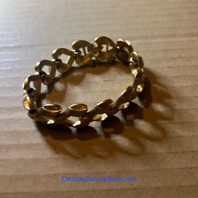 THICK GOLD BRACELET