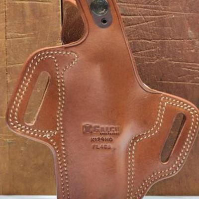 BERRETTA Made In Italy P4X Storm .40 Caliber Handgun With Leather Holster