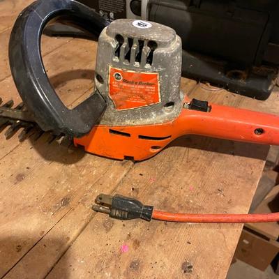 Black and Decker Corded Hedge Trimmer