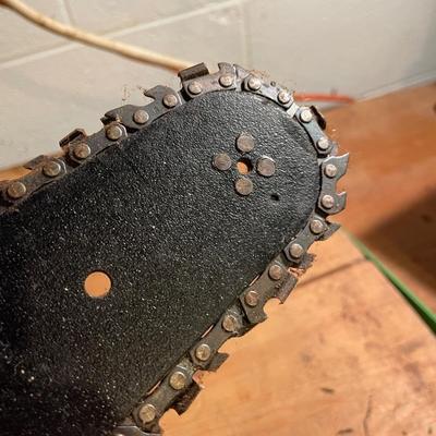 MAC 130 Chain Saw