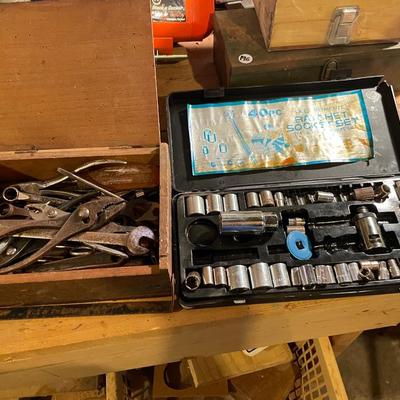 Ratchet Set & Cool Box of Tools