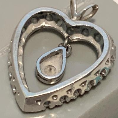 14k White Gold Heart Pendant w/ diamonds
