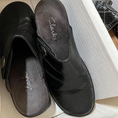 Women’s shoe lot 6-6.5