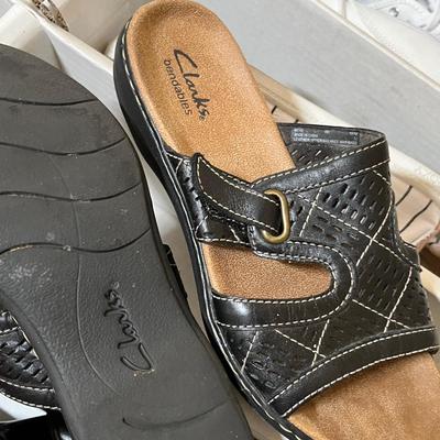 Women’s shoe lot 6-6.5