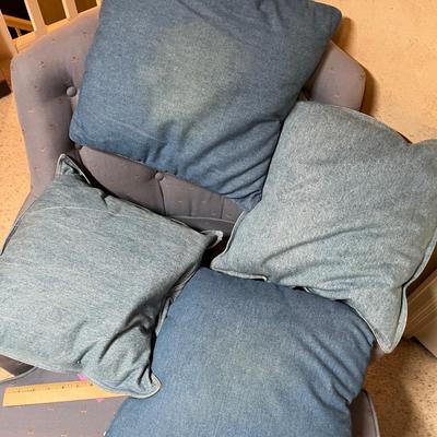 4 Blue sofa/couch pillows