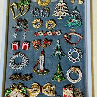 Christmas Jewelry lot