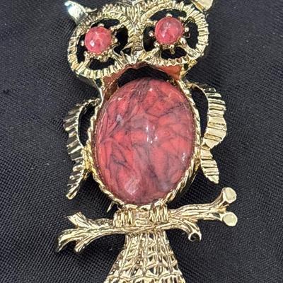 Vintage Gerry's Rose Pink Stones Owl Goldtone Brooche Pin