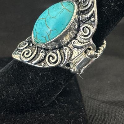 Vintage Artisan Howlite/Turquoise Cocktail stretchy Ring