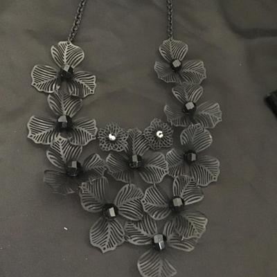 Black flowers, statement, necklace