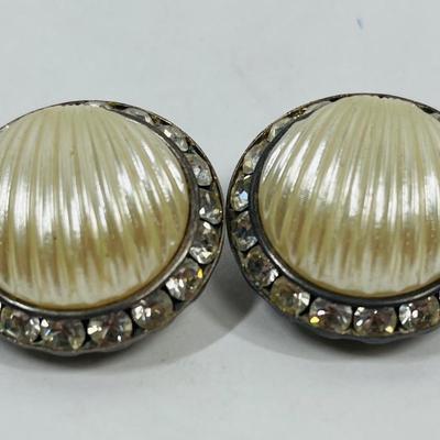 Vintage Earrings Clip-on