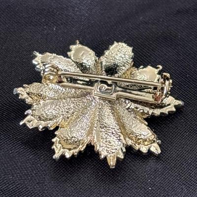 Vintage Gold Tone Flower Brooch Faux Pearl Center 1.5