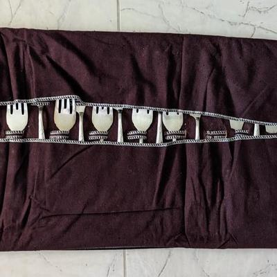 WMF Antique Art Nouveau Fish cutlery set Forks and knives for 12. Elegant quality Silverplate