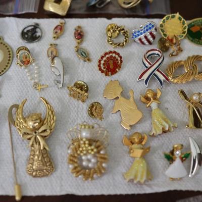 Collection of Jewlery