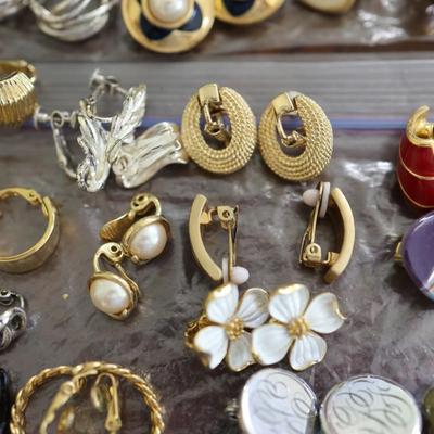 Collection of Jewlery