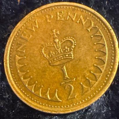 Free combine ship Half Penny Coin 1975 - 1/2 Penny - Queen Elizabeth II - British Coins