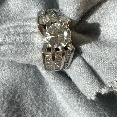 24kt White Gold 5 carat ring