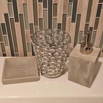 Crystal and Stone Bathroom Decor