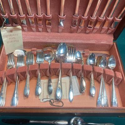 Vintage Oneida Community Silver Plate Set