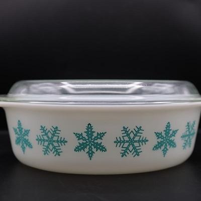 Vintage Pyrex Snowflake Casserole Dish with Lid