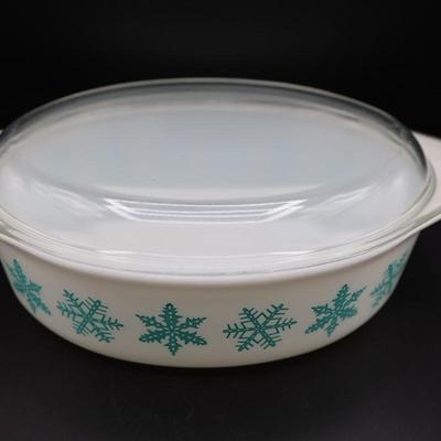 Vintage Pyrex Snowflake Casserole Dish with Lid