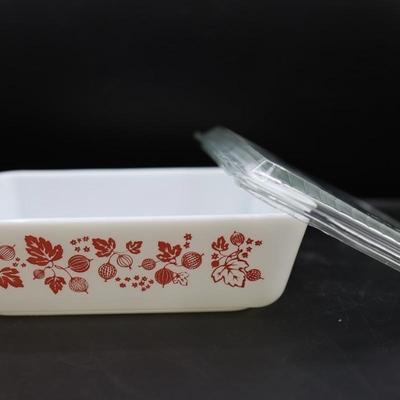 Pyrex - Set of (4) Gooseberry Dishes