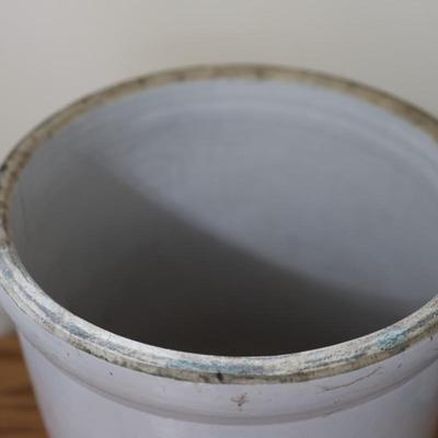 Vintage Louisville 6 Gallon Stoneware Crock