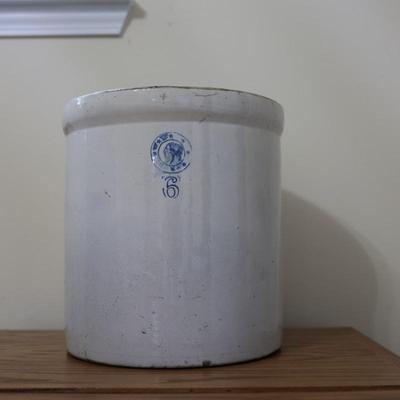 Vintage Louisville 6 Gallon Stoneware Crock