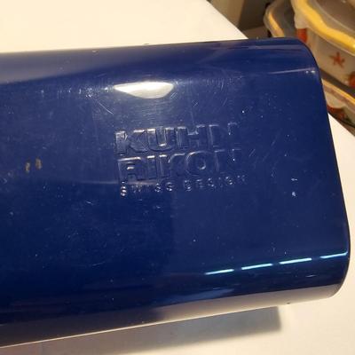Kitchen Gadgets: Choppers, Cutters, Graters, & Much More! (G-JS)