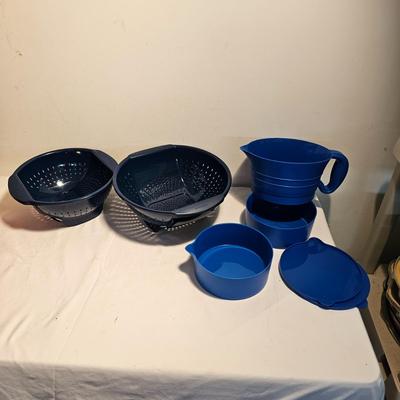 Kitchen Gadgets: Choppers, Cutters, Graters, & Much More! (G-JS)