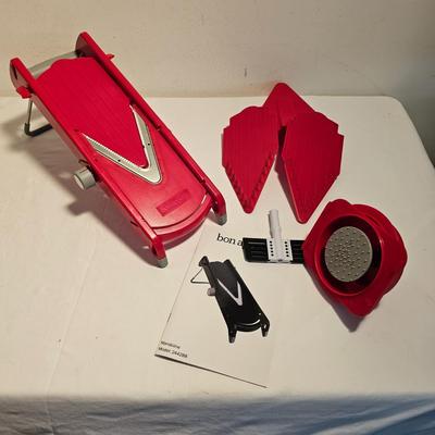 Kitchen Gadgets: Choppers, Cutters, Graters, & Much More! (G-JS)