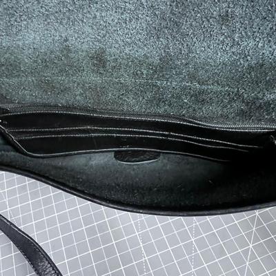 Dooney & Bourke Black Purse with 2 Handles