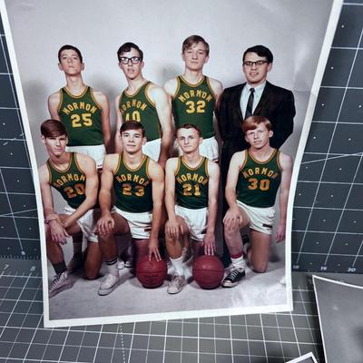 Priceless! Mormon Basketball Team PHOTO 