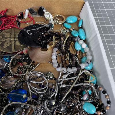 Tray of Costume Jewelry 