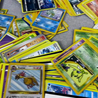 Set of Pokémon Cards
