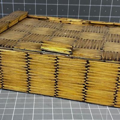 Tramp ART, Hand Crafted Wooden Match BOX - AWESOME! 