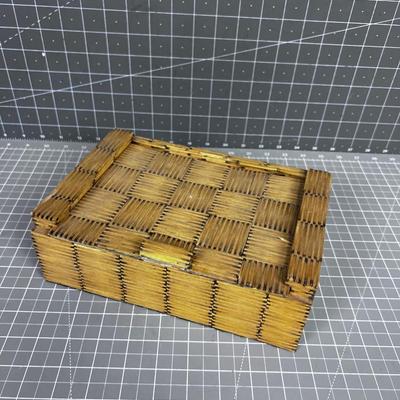 Tramp ART, Hand Crafted Wooden Match BOX - AWESOME! 
