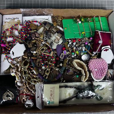 Tray of Costume Jewelry 