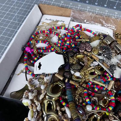 Tray of Costume Jewelry 
