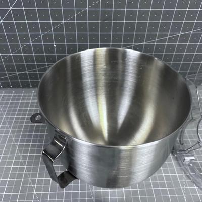 KITCHEN AID Mixing Bowl plus, Dough Hook, Spill Ring and Lid.  