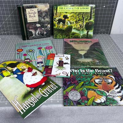 Children's BOOKS (7) 