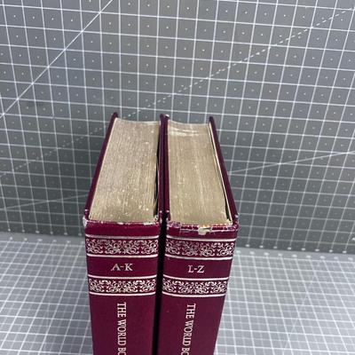 World Book Dictionary in (2) Volumes Dated 1987 