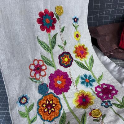 Bundle of Linens; Orange Napkins, Hot Pads Brown Table Cloth and Festive Runner