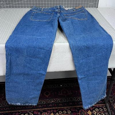 Kirkland Size 36 X 32 NEW with Tags 