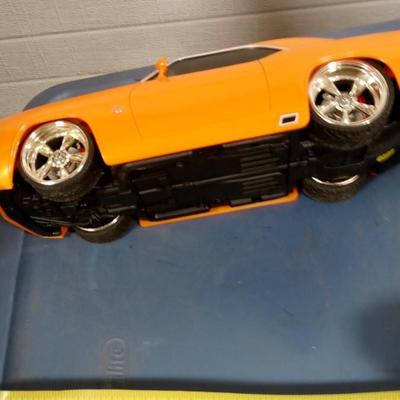 LOT 185 LARGE TOY CAR